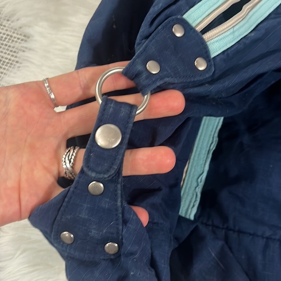 Old navy blue duffel - Picture 6 of 9